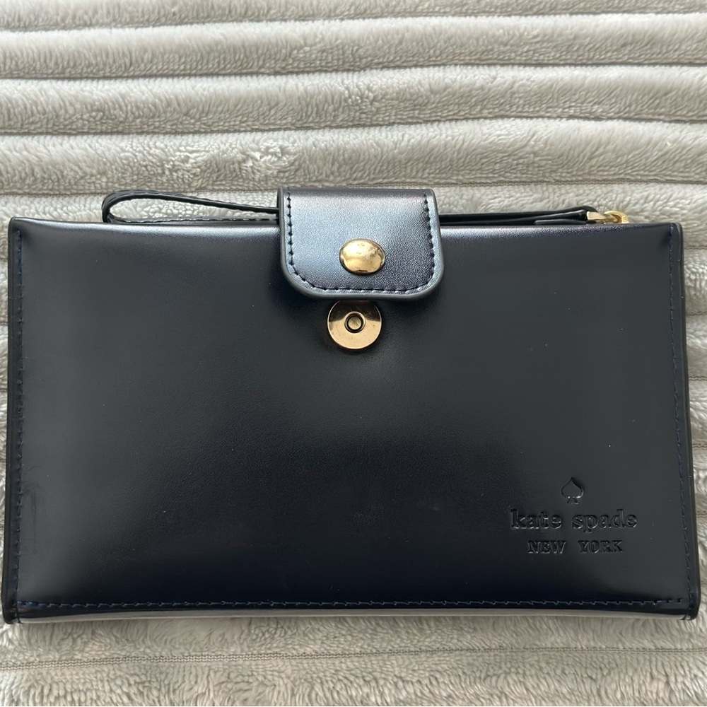 Touch screen wristlet wallet in royal blue